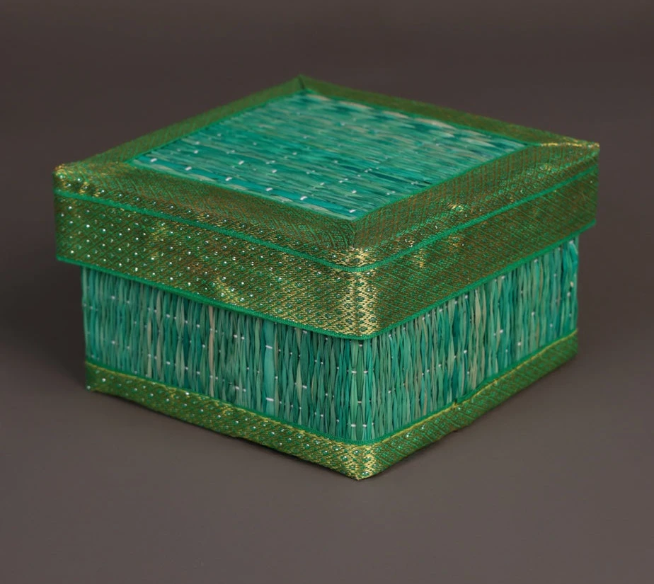 Square Korai Box With Zari Borders - 3